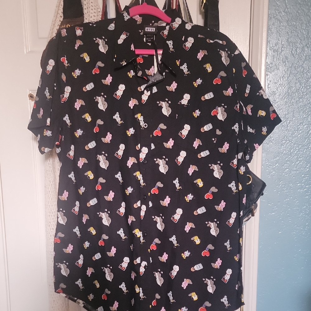 Bt21 Black Short Sleeve Shirt with Colorful Print